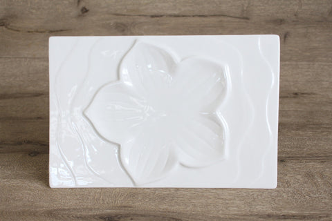Lily Rectangle Plate